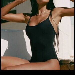 Andie The Amalfi One Piece LT Swimsuit Black size S long torso NWT